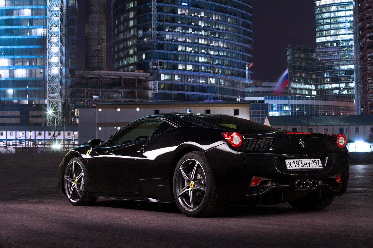 Ferrari: Символ роскоши и скорости